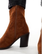 Rational heeled western boots in brown