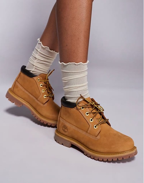 Nellie boots in wheat nubuck