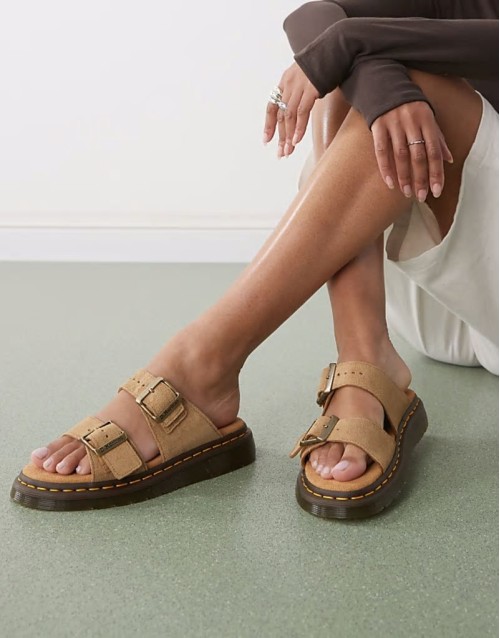 Josef sandals in savannah tan